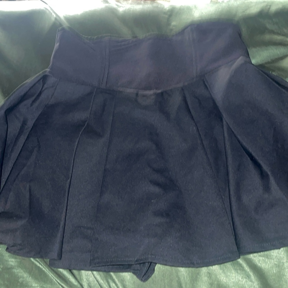Black mini skort